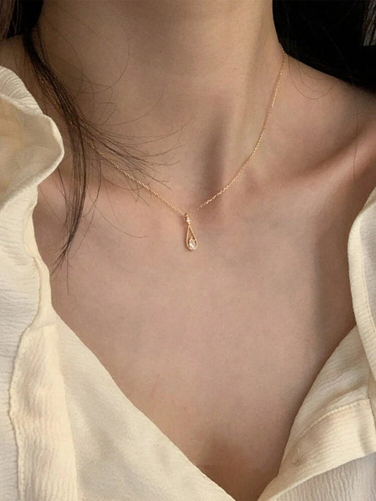French Style Water Drop Pendant Rhinestone Decor Clavicle Chain Necklace